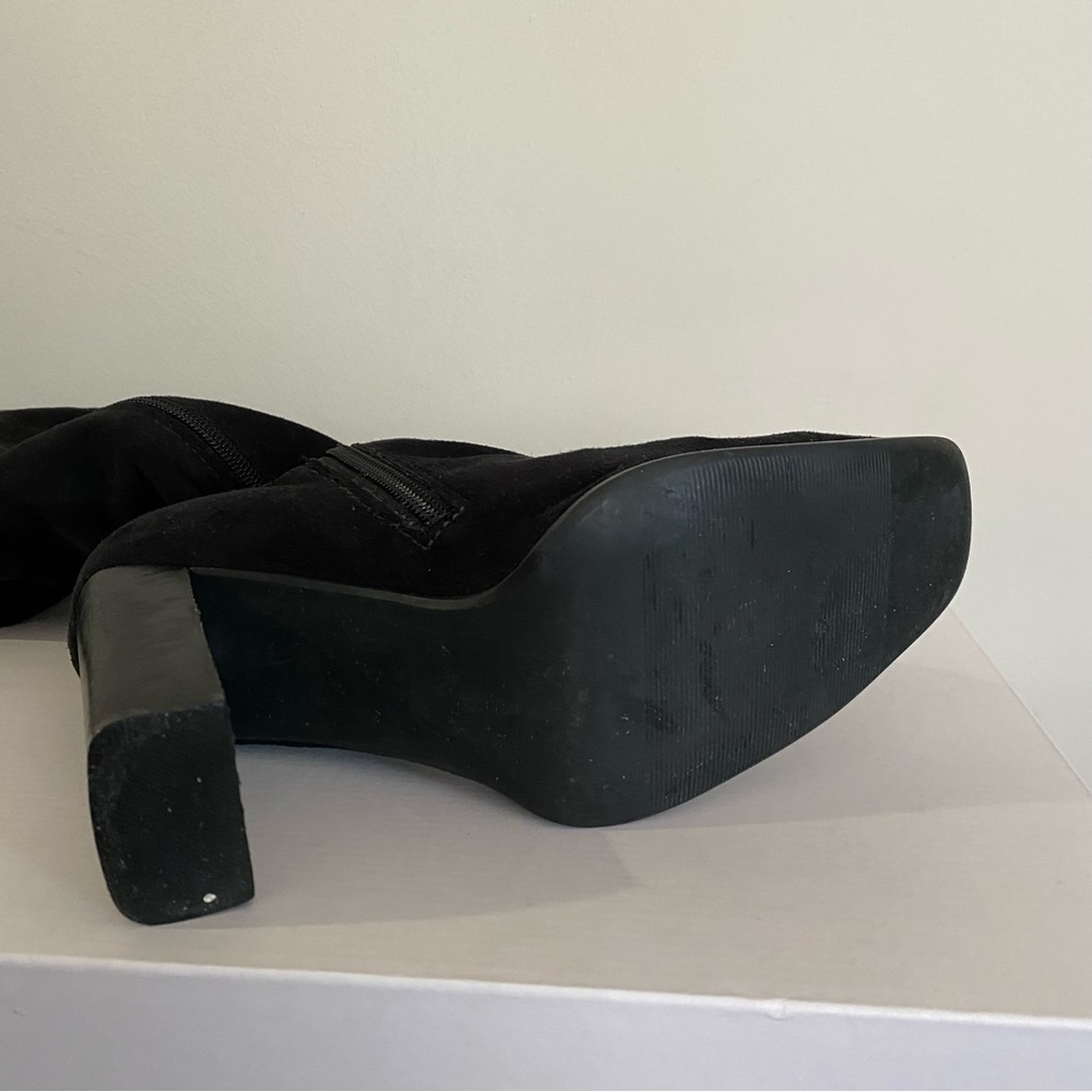 Candies Below the Knee Faux Suede Black Heeled Boots Size 8M - Picture 8 of 12